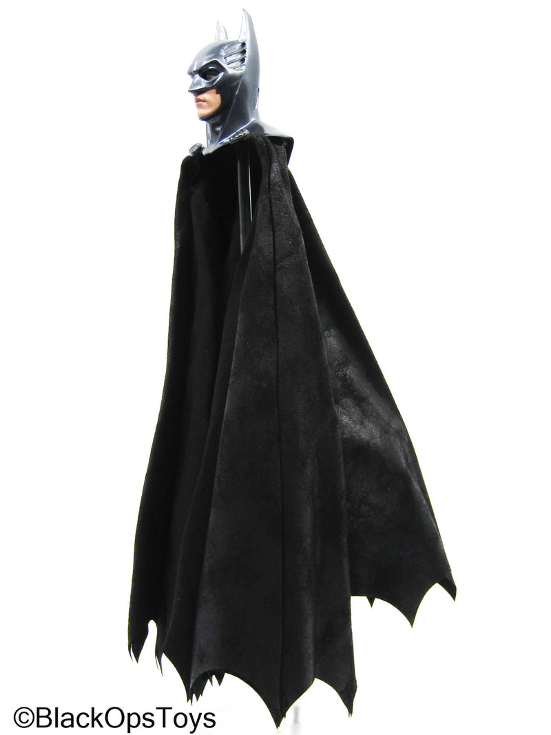 Load image into Gallery viewer, Batman Forever - Black Cape w/Headsculpt &amp; Bat Sonar Lenses
