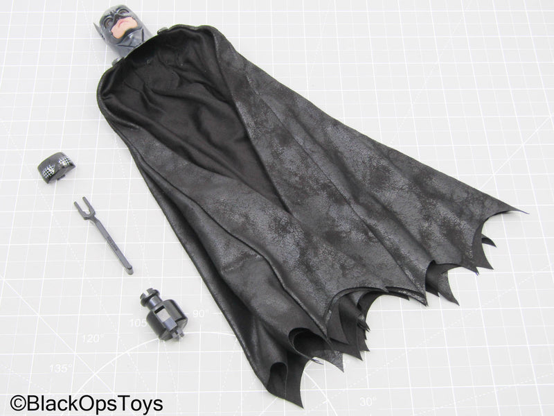 Load image into Gallery viewer, Batman Forever - Black Cape w/Headsculpt &amp; Bat Sonar Lenses
