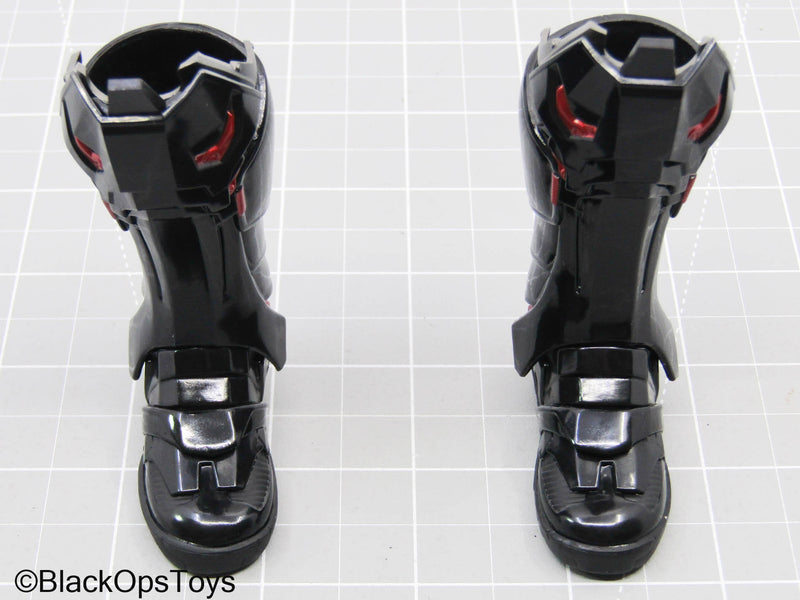 Load image into Gallery viewer, Batman Arkham Knight - Futura Knight - Black Boots (Peg Type)
