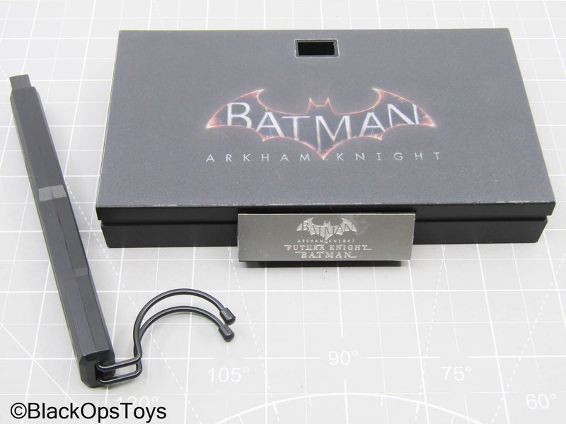 Load image into Gallery viewer, Batman Arkham Knight - Futura Knight - Figure Stand
