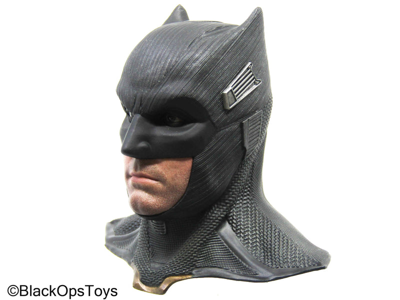 Load image into Gallery viewer, Batman Tactical Batsuit - Headsculpt w/Goggles, Eye &amp; Face Plates
