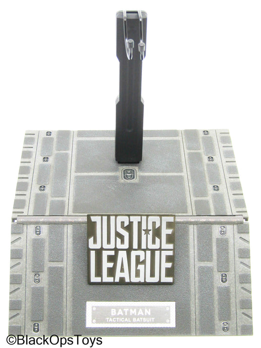 Batman Tactical Batsuit - Figure Stand