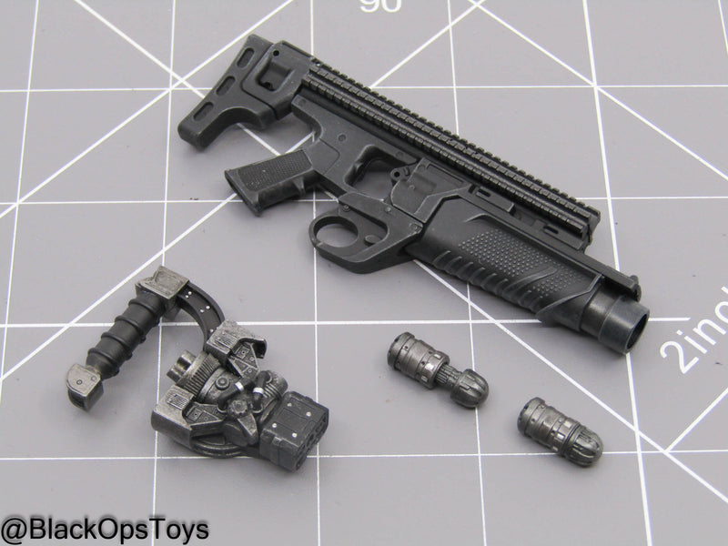 Load image into Gallery viewer, Armored Batman - Grenade Gun &amp; Grapple Gun Set
