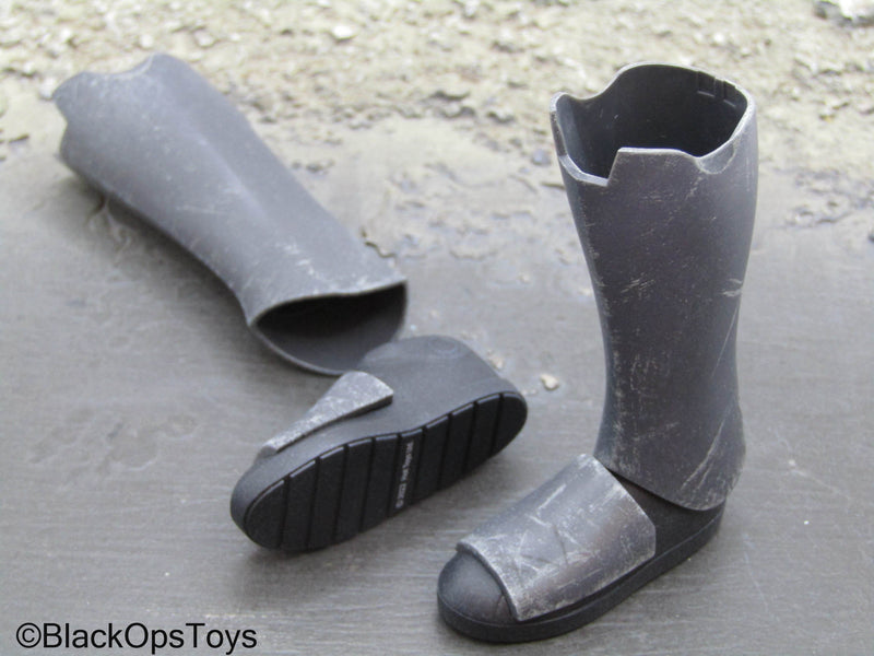 Load image into Gallery viewer, Star Wars TBB Echo - Grey 2-Part Boots (Peg Type)
