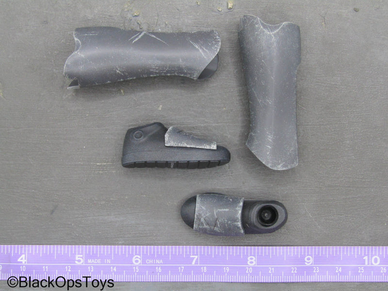 Load image into Gallery viewer, Star Wars TBB Echo - Grey 2-Part Boots (Peg Type)
