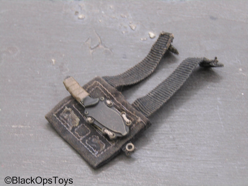 Load image into Gallery viewer, Hot Toys Terminator John Connor - Wrist Knife
