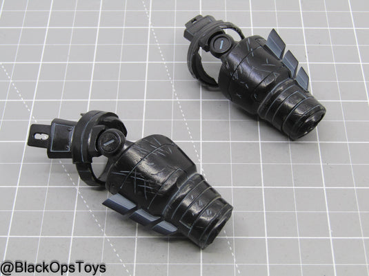 Armored Batman BC Ver. - Armored Gauntlets