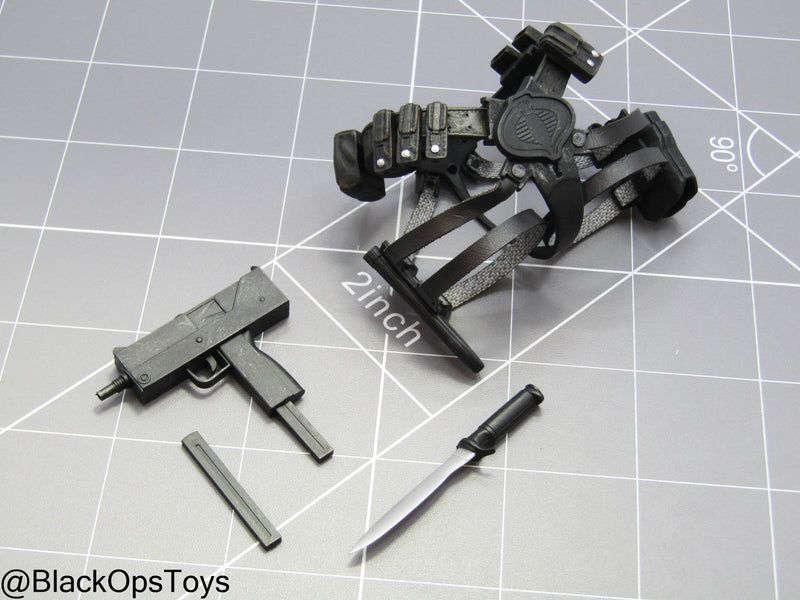 Load image into Gallery viewer, GI JOE - Baroness - Combat Harness w/UZI SMG &amp; Knife

