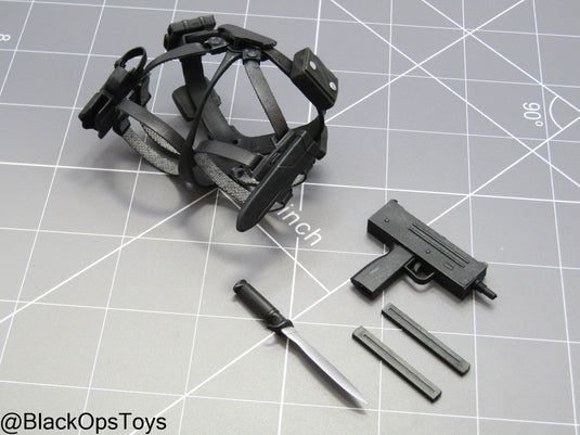 GI JOE - Baroness - Combat Harness w/UZI SMG & Knife