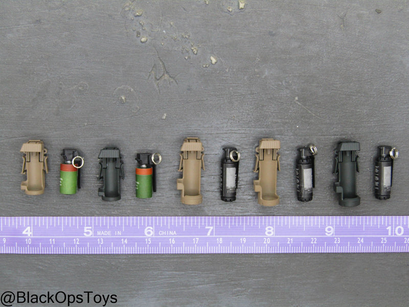 Load image into Gallery viewer, The Division 2 - Heather Ward - Grenade Set w/Holsters
