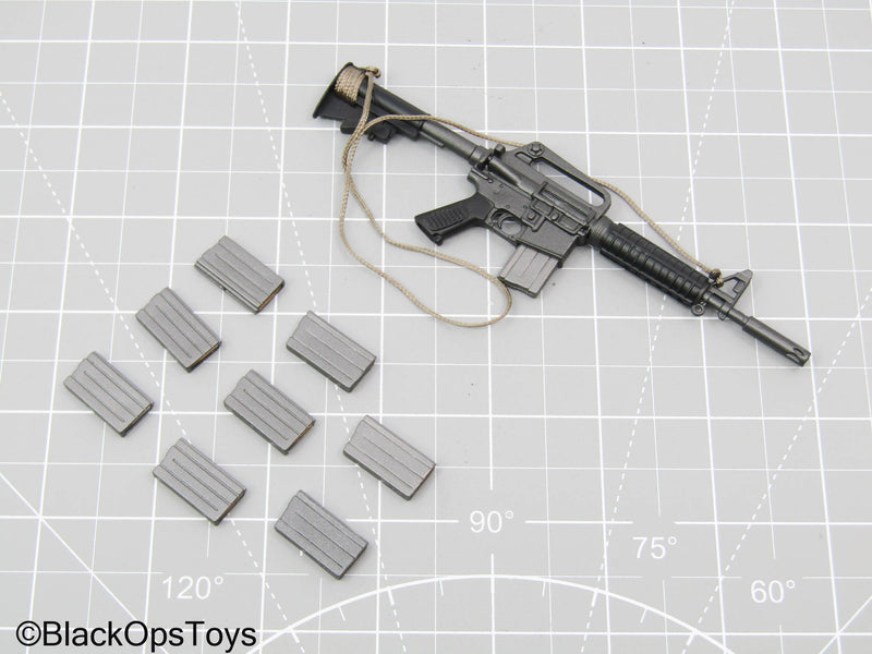 Load image into Gallery viewer, Vietnam 1970 - USMC - XM177E1 Carbine w/Para Cord Sling &amp; Mag Set
