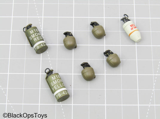 Vietnam 1970 - USMC - Grenade Set