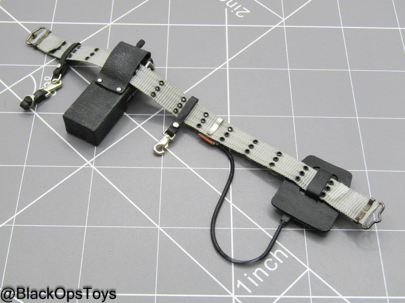 Load image into Gallery viewer, Ghostbusters - Raymond Stantz - Utility Belt w/Belt Gizmo Type 1
