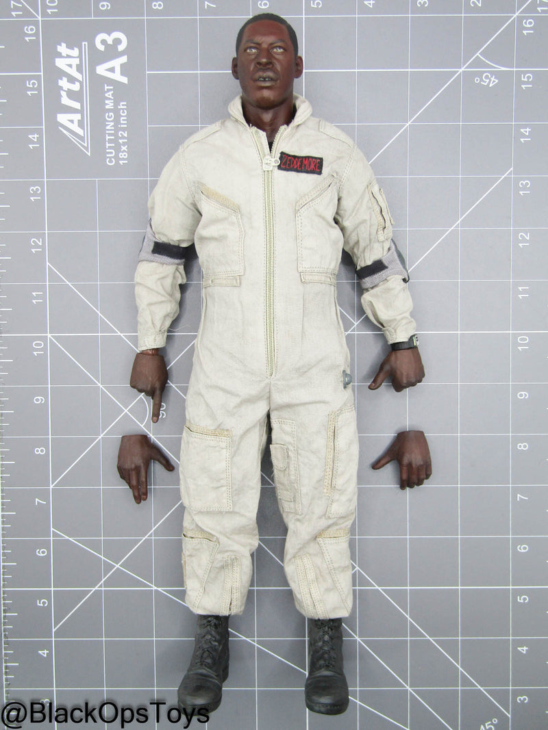 Load image into Gallery viewer, Ghostbusters - Winston Zeddemore - Male Dressed Body w/Headsculpt
