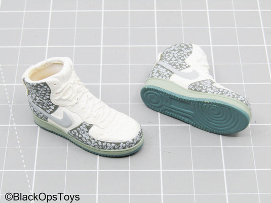 Grey & White Sneakers (Foot Type)