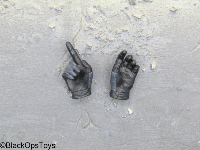 Load image into Gallery viewer, SMU Tier 1 Delta Force CST - Female Black Gloved Hand Set
