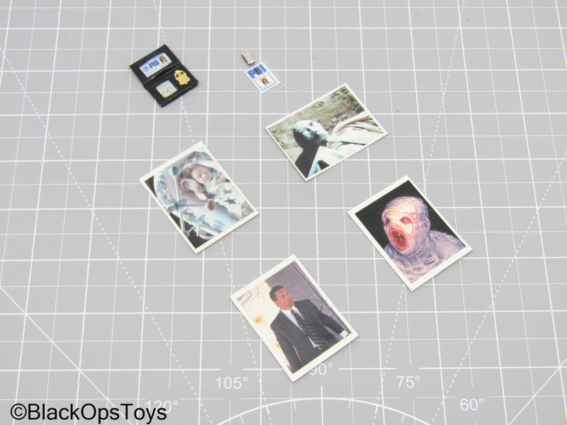 Load image into Gallery viewer, X-Files FBI Badge, ID, &amp; Photos
