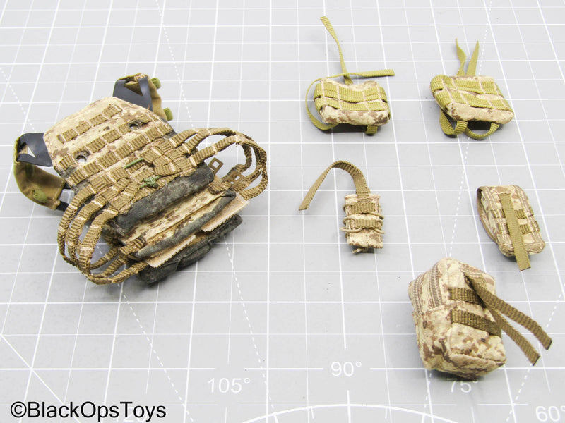 Load image into Gallery viewer, Tan Multicam Camo MOLLE Plate Carrier w/Molle Pouch Set
