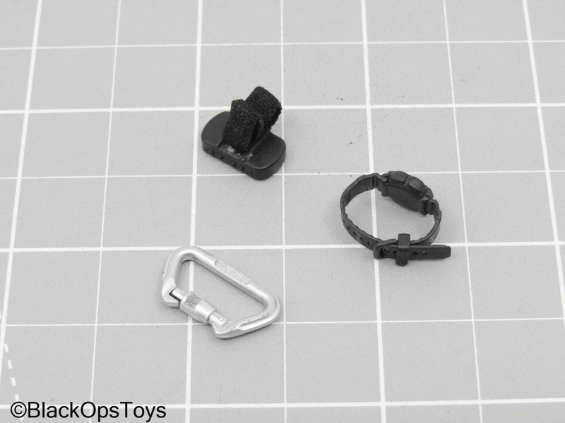 Load image into Gallery viewer, Black Watch, Foretrex 401 GPS, &amp; Carabiner
