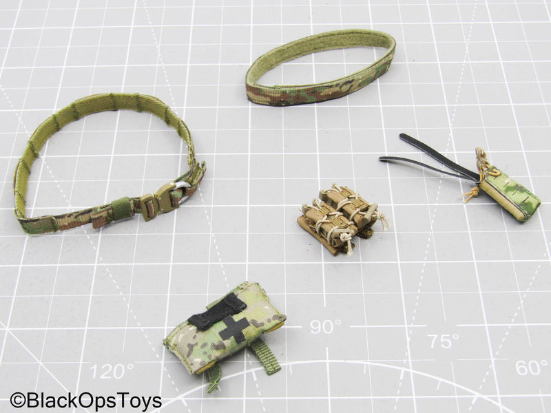 Load image into Gallery viewer, Multicam Tropical Belt Set w/MOLLE Pouch Lot
