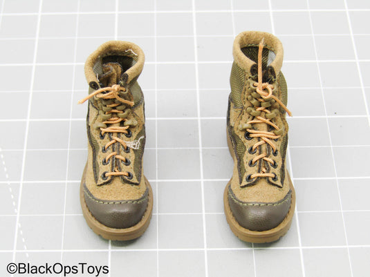 Coyote Brown Combat Boots (Peg Type)