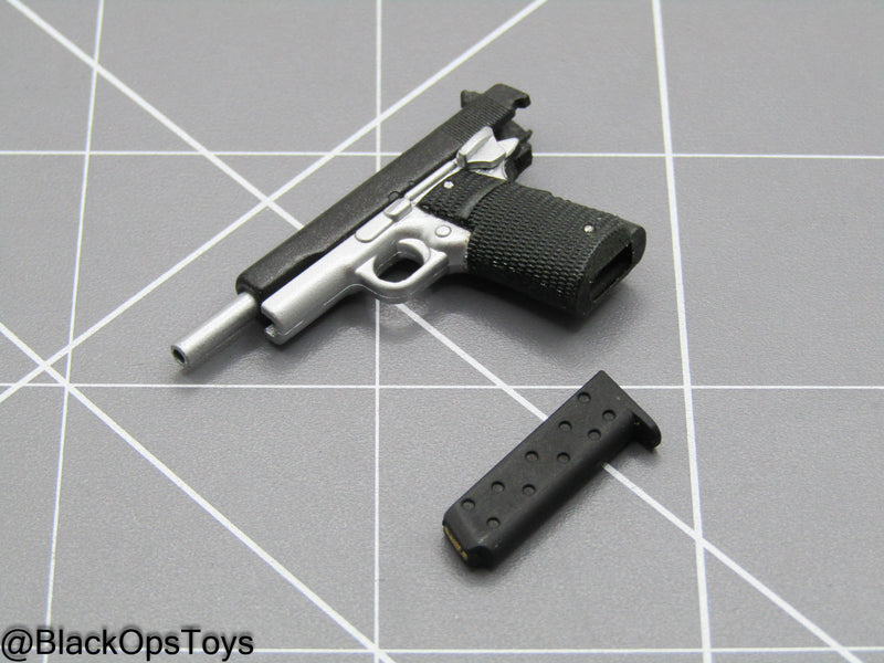 Load image into Gallery viewer, Terminator 2 Judgment Day - 1911 Pistol
