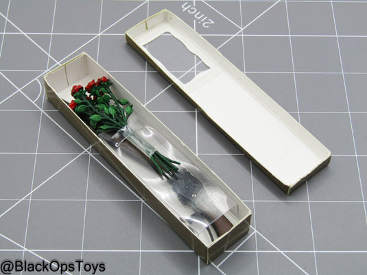 Terminator 2 Judgment Day - Lever Action Shotgun w/Box of Roses