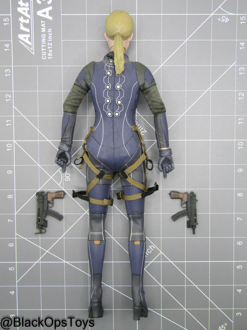 Load image into Gallery viewer, Resident Evil - Jill Valentine - Female Dressed Body w/Headsculpt
