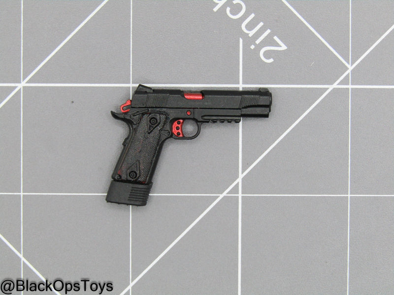 Load image into Gallery viewer, Custom Female Tactical Dressed PMC Body w/Headsculpt (Hot Toys)
