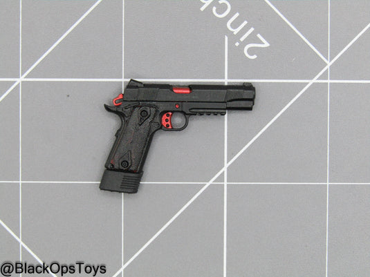 Custom Female Tactical Dressed PMC Body w/Headsculpt (Hot Toys)