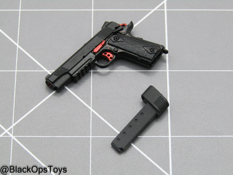 Load image into Gallery viewer, Custom Female Tactical Dressed PMC Body w/Headsculpt (Hot Toys)
