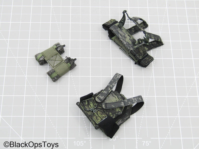 Load image into Gallery viewer, Multicam Black Body Armor, Chest Rig, &amp; Mag Pouch (DAM Toys)
