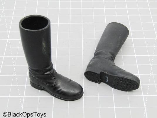 Black High Boots (Foot Type)