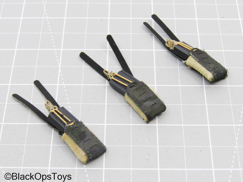 Load image into Gallery viewer, 5.56 Mag w/Multicam Camo Pouch Lot (x3)
