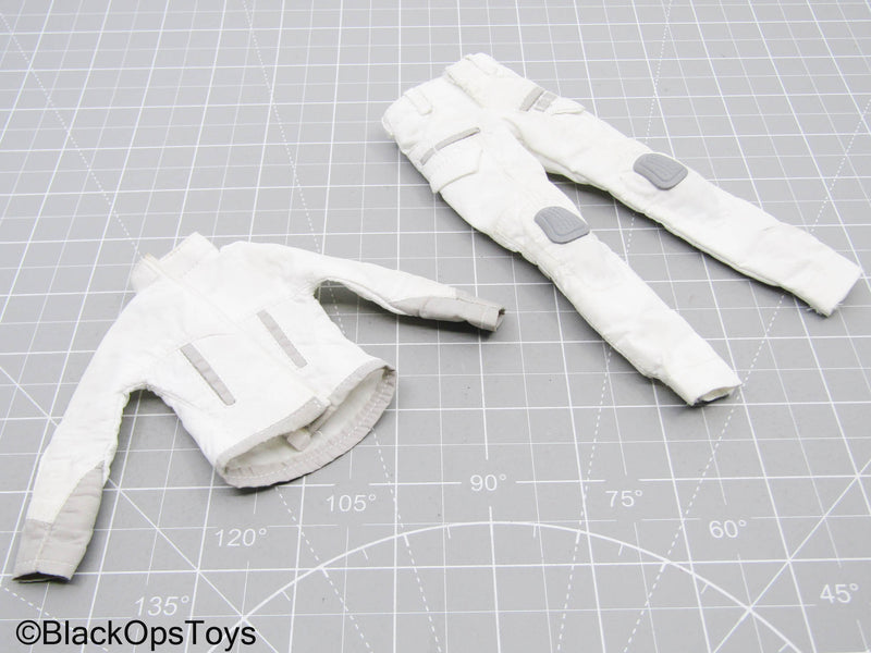 Load image into Gallery viewer, Female White Zip Up Jacket w/Knee Pad Pants
