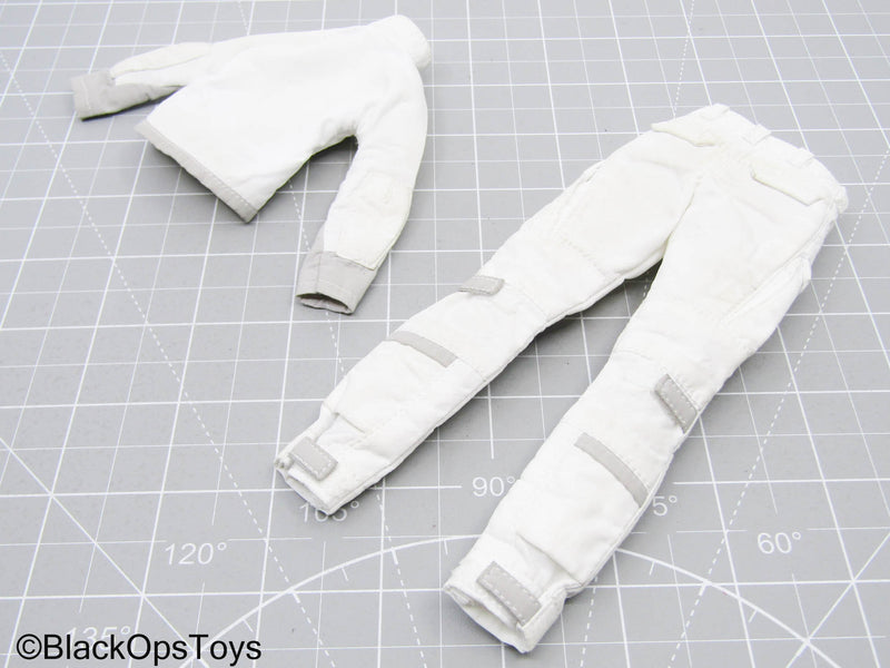 Load image into Gallery viewer, Female White Zip Up Jacket w/Knee Pad Pants
