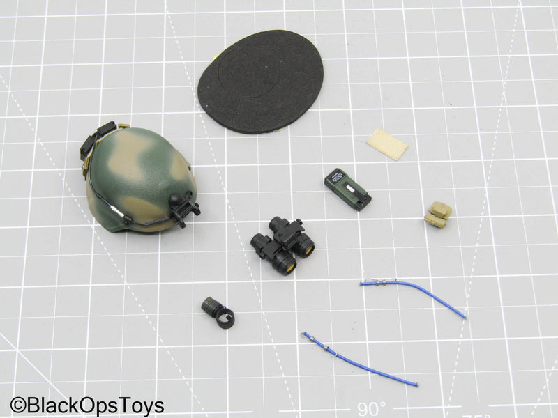 Load image into Gallery viewer, Woodland Camo CAG SFOD-D Gunner Helmet Set
