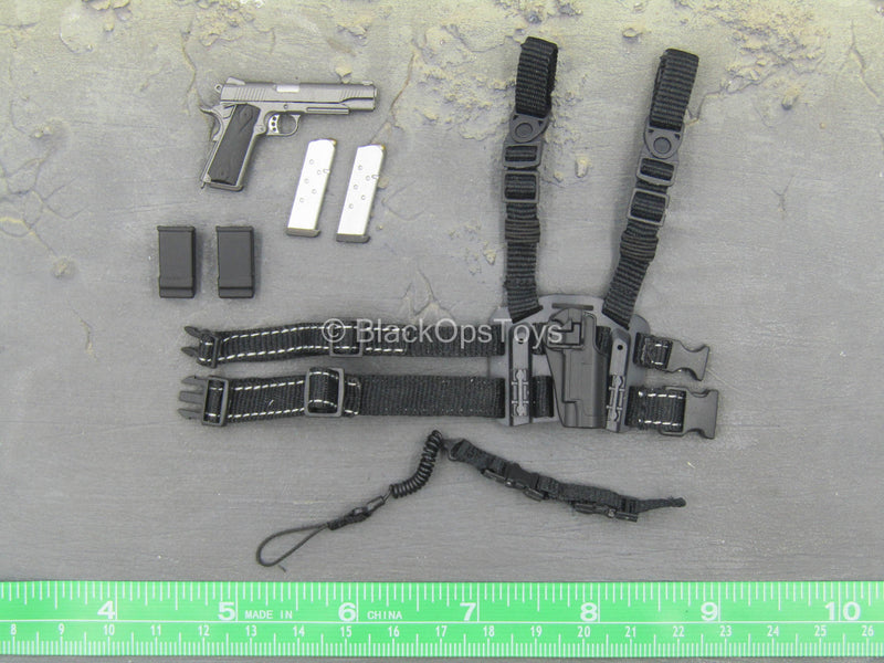 Load image into Gallery viewer, U.S. Army 1st SFOD-D - Grey 1911 Pistol w/Drop Leg Holster
