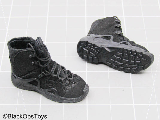 Female Black Combat Boots (Foot Type)