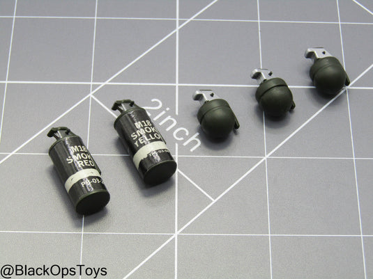 GI JOE - Desert Trooper Dusty - Grenade Set