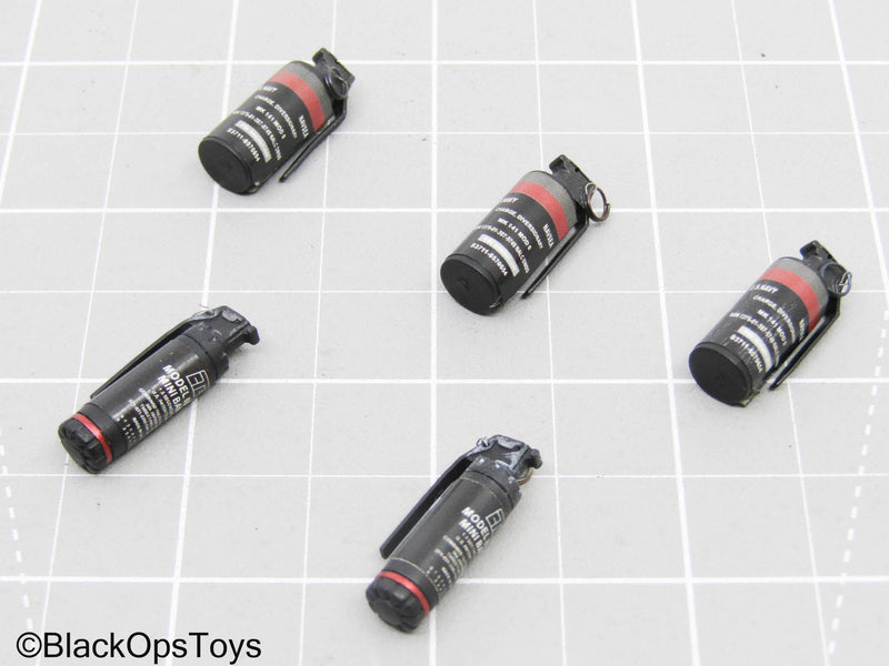 Load image into Gallery viewer, Black Flash &amp; Sound Grenade Lot (x5)

