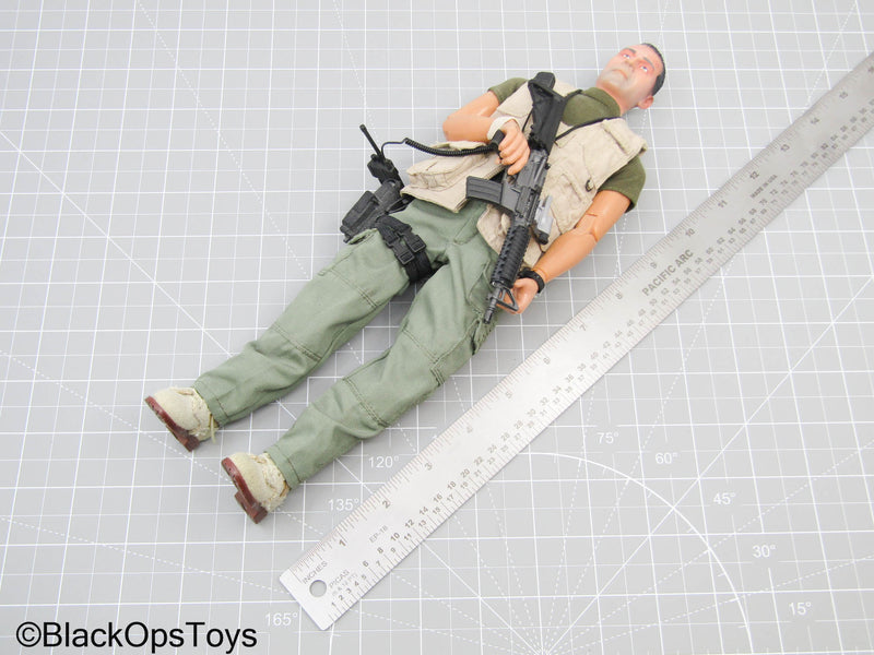 Load image into Gallery viewer, Male Dressed Body w/Assault Rifle, Dual Pistol &amp; Accessories
