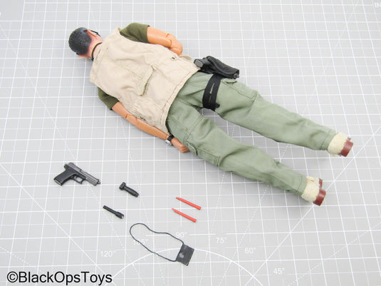 Male Dressed Body w/Assault Rifle, Dual Pistol & Accessories