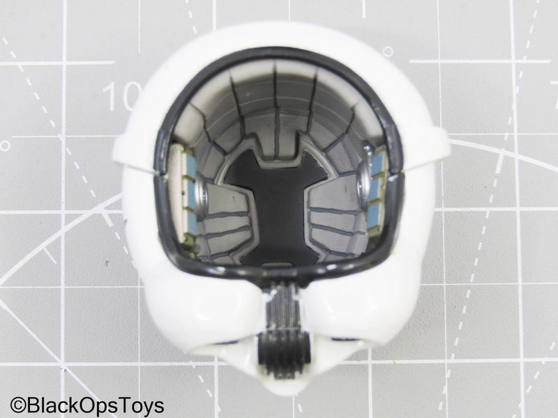 Load image into Gallery viewer, Star Wars - Stormtrooper Helmet (Sideshow Collectibles)
