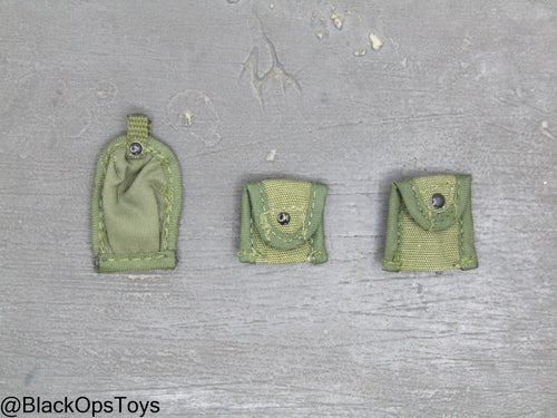 Vietnam Era OD Green Envelope Pouch Set