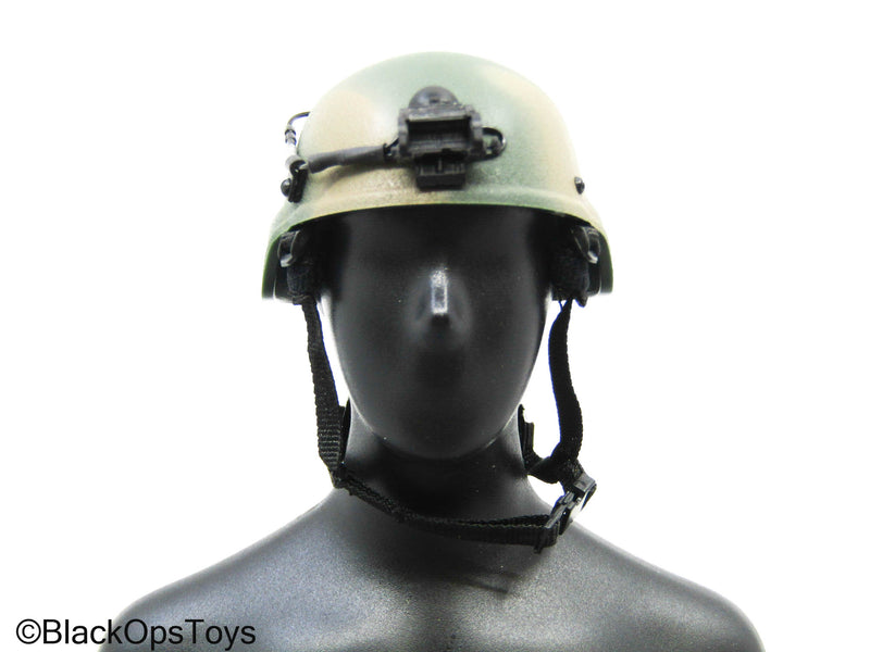 Load image into Gallery viewer, Woodland Camo CAG SFOD-D Gunner Helmet
