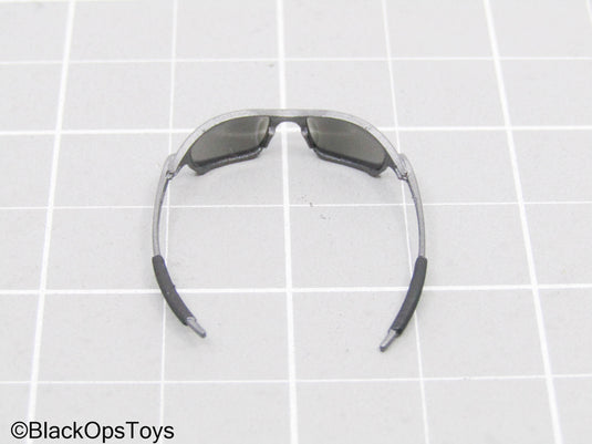 Silver Frame Juliet Glasses w/Blue Lenses (Easy & Simple)