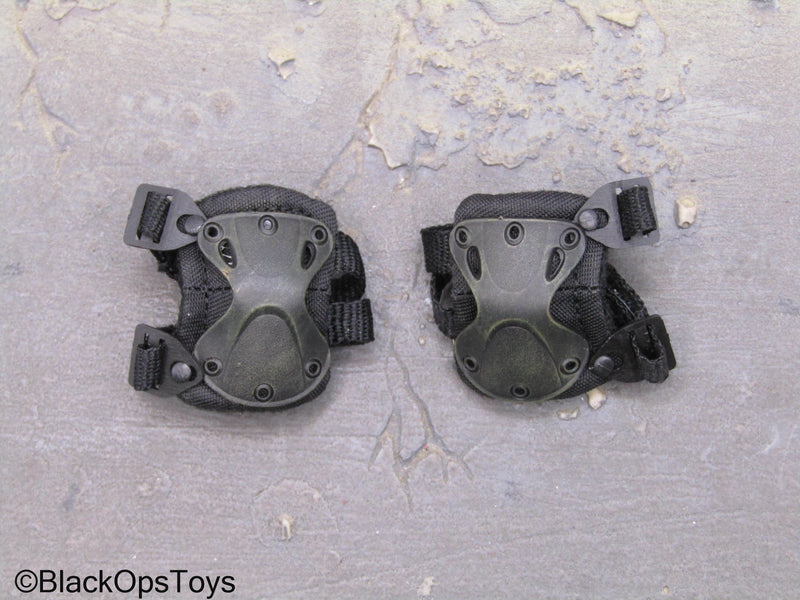 Load image into Gallery viewer, PUBG Battlegrounds Taego Venator - Black Female Knee Pads
