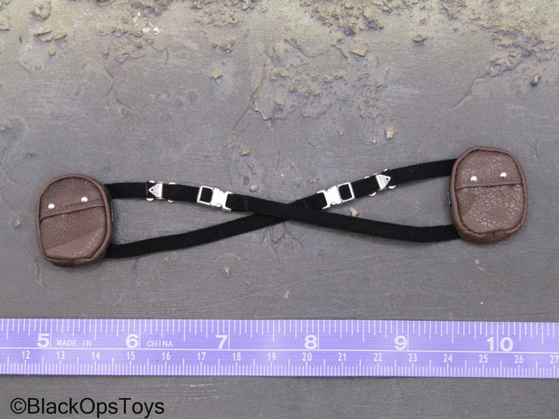 Load image into Gallery viewer, PUBG Battlegrounds Taego Venator - Female Cross Body Pouches
