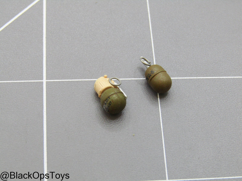 Load image into Gallery viewer, 1/12 - SALVO Black Ops - Unknown Operator - Grenade Set
